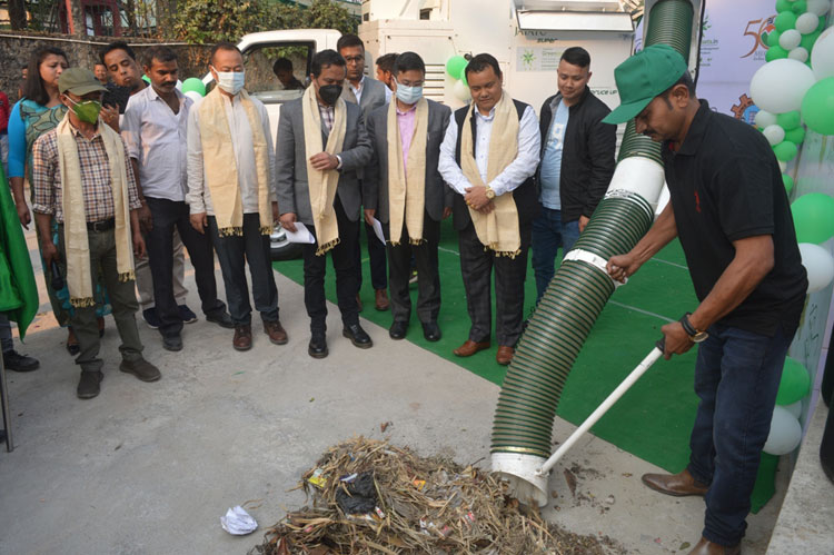 Urban Affairs Minister releases litter picking machine and truck mounted road sweeping machine on 17.03.2022