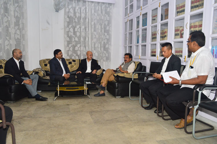 Prof. S. P Singh Baghel, Minister of State for Law and Justice interacting with members of the Meghalaya High Court Bar Association and Shillong Bar Association on May 17, 2022
