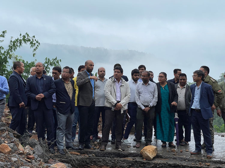 Chief Minister inspects damage portion of NH6 in Jaintia Hills 19.06.2022