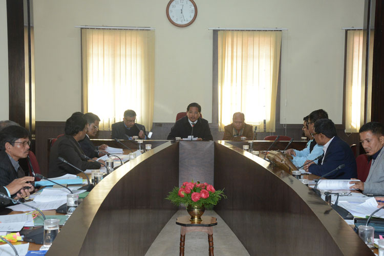 Chief Minister holds Review Meeting of Road Projects 06-02-2020